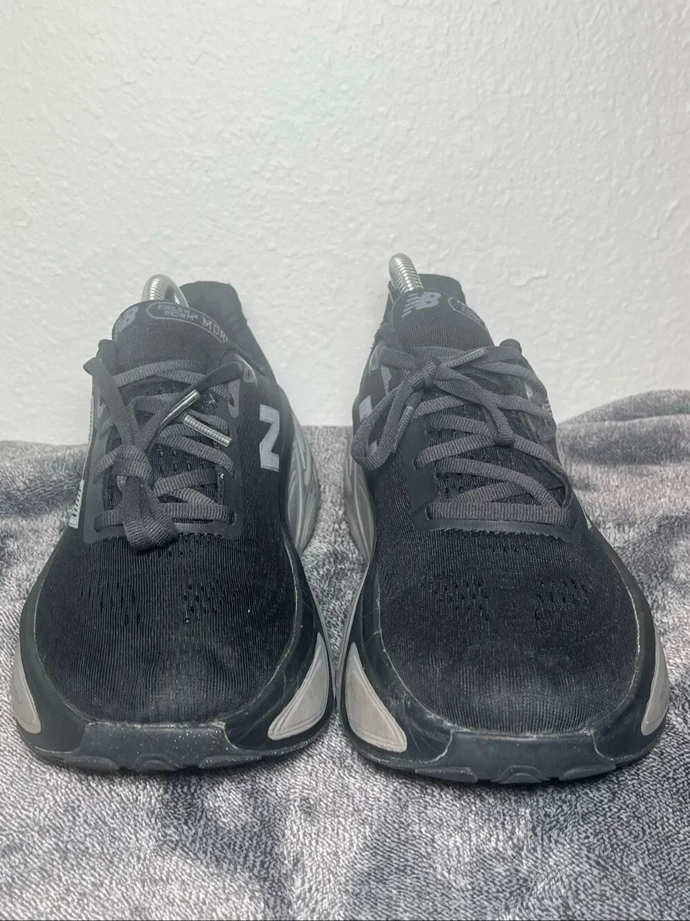 New Balance Fresh Foam X More v5 Black Running Shoes WMORLK5 Women’s Size 9